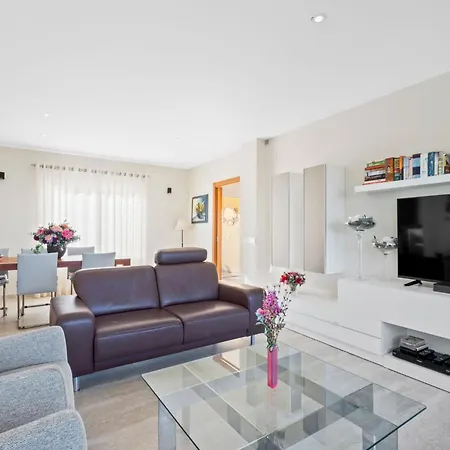 Pluma Ligera By Interhome